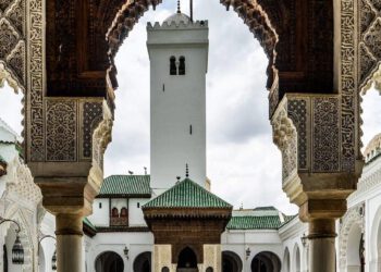 Fatima Al-Fihri - eine muslimische Frau gründet die erste Universität der Welt