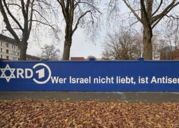 "Wer Israel nicht liebt, ist Antisemit" - Protest-Graffiti gegen Berichterstattung von ARD und Tagesschau