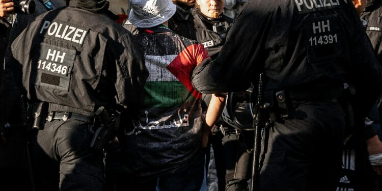 Nach Vorbild Trump: Berlin will vier Aktivisten wegen israelkritischer Proteste abschieben