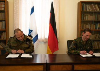 Während Israel Gaza bombardiert und besetzt: Bundeswehr und Israels Militär unterzeichnen Kooperation