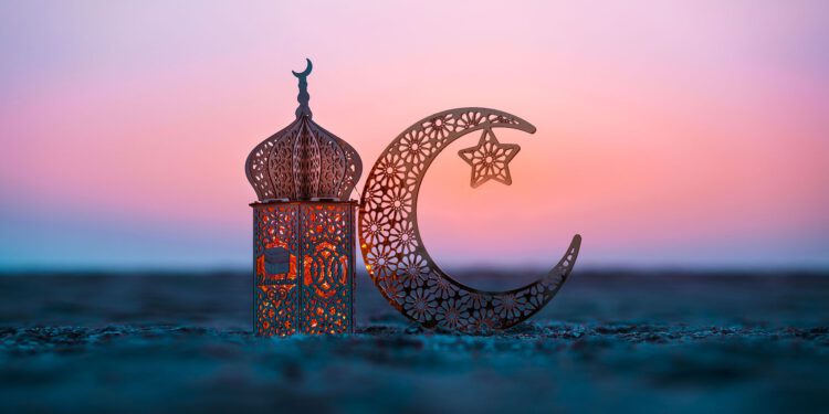 Wann beginnt Ramadan 2026? Wurde der Mond wirklich gesichtet? Was gilt in Deutschland? Itidal klärt auf.