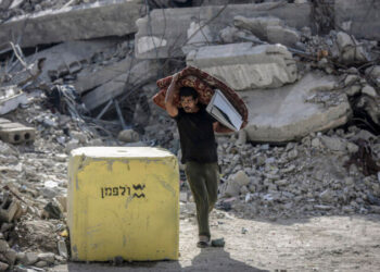 Israel verschiebt mit der Gelben Linie die Grenze in Gaza nach Belieben. Die gelben Blöcke markieren eine Todeszone. (Foto: Anadolu Ajansi)
